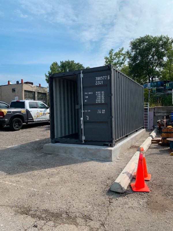 20FT STANDARD & 40'FT HIGH CUBE NEW ONE TRIP CONTAINERS FOR SALE in Storage Containers in Cambridge - Image 2