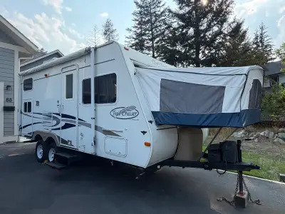 2005 Trail Cruiser C-21RBH – 21 ft Hybrid Travel Trailer – $9,500 OBO Located in Kimberley, BC Well-...