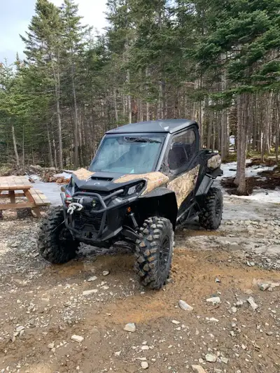 2023 Can Am Commander XMR 1000R with just over 1400Km. SxS is in excellent condition, selling to mov...