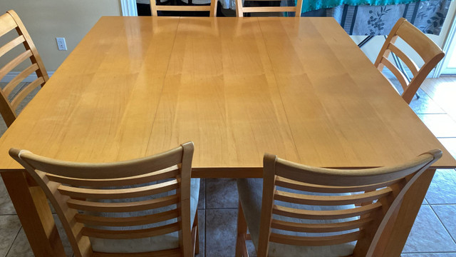 6 - Seater High Top Dinner Table in Dining Tables & Sets in Guelph - Image 2