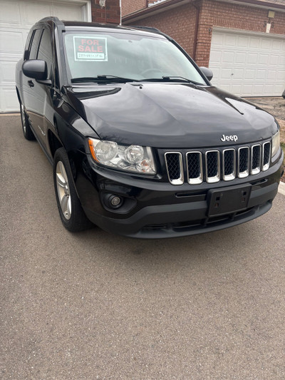 Selling 2012 jeep compass 