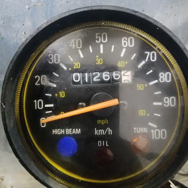 1979 Yamaha GT80 SILVER 2 stroke enduro Dirt bike Gas motorcycle in Dirt Bikes & Motocross in Oakville / Halton Region - Image 4