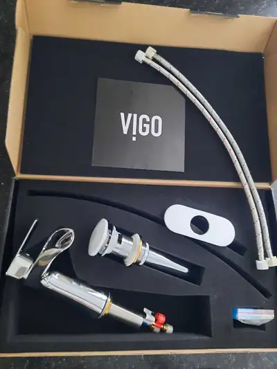 ens. neuf robinet pour salle de bain, View more