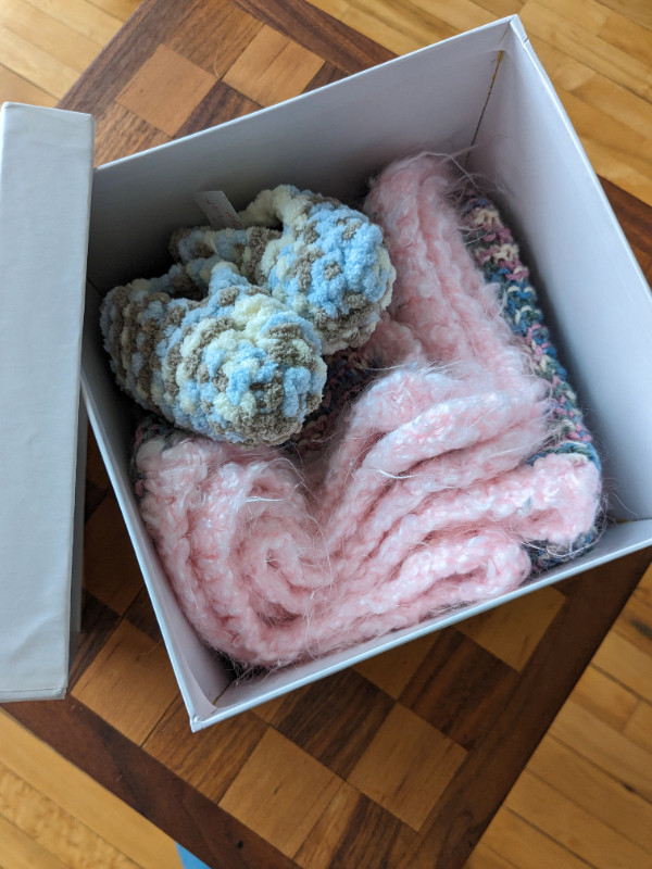 Handmade Baby Blanket + Booties in Clothing - 0-3 Months in Edmonton - Image 4