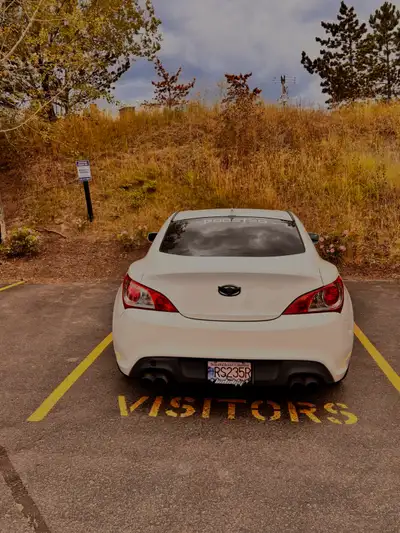 2011 Hyundai genesis coupe 2.0L Turbo, grandma owned and then detailer owned (me), meticulously main...
