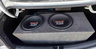 For sale is a used MSX Audio subwoofer system, perfect for enhancing your car's audio experience. Th...