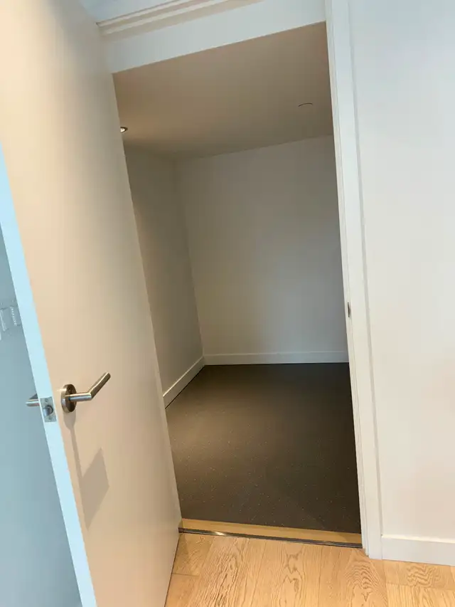 2 bed downtown Vancouver in Long Term Rentals in Vancouver - Image 8