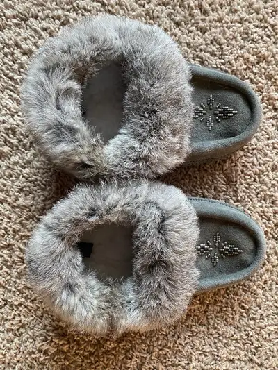 Youth Manitobah Mukluks Moccasins (Size: Y3), View more