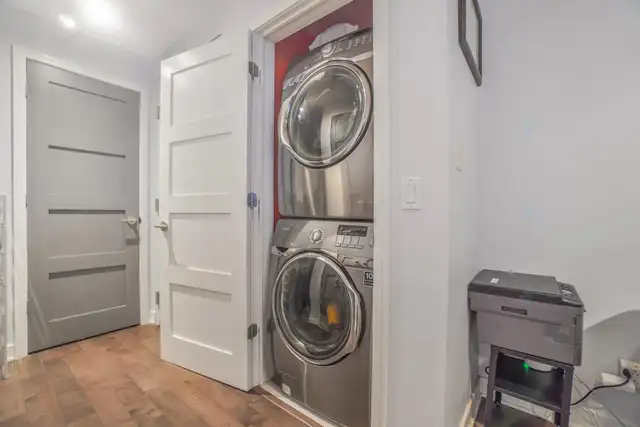 3 1/2 REM Île des Sœurs in Long Term Rentals in City of Montréal - Image 14