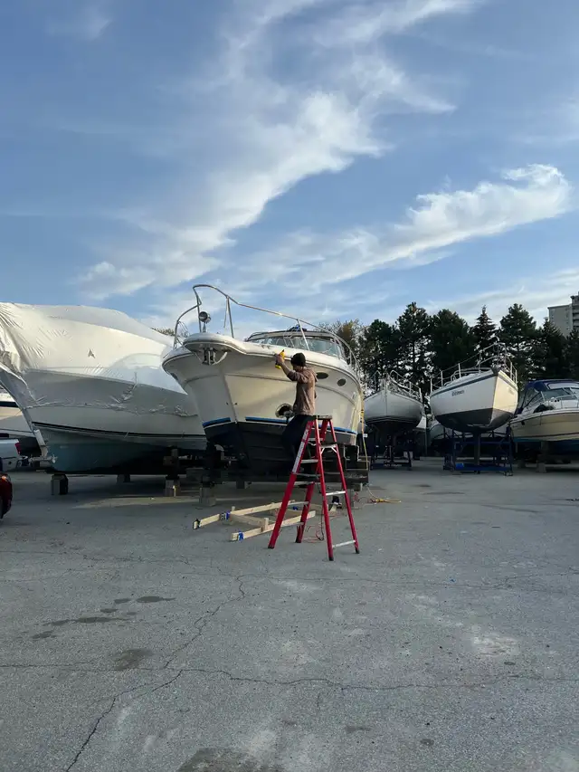 1996 SEA RAY SUNDANCER 330 in Powerboats & Motorboats in City of Toronto - Image 7