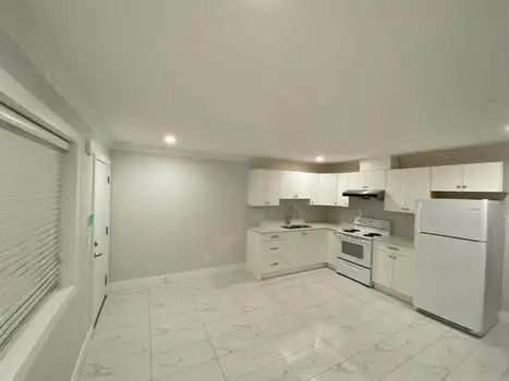 2 bedroom basement for rent in Surrey