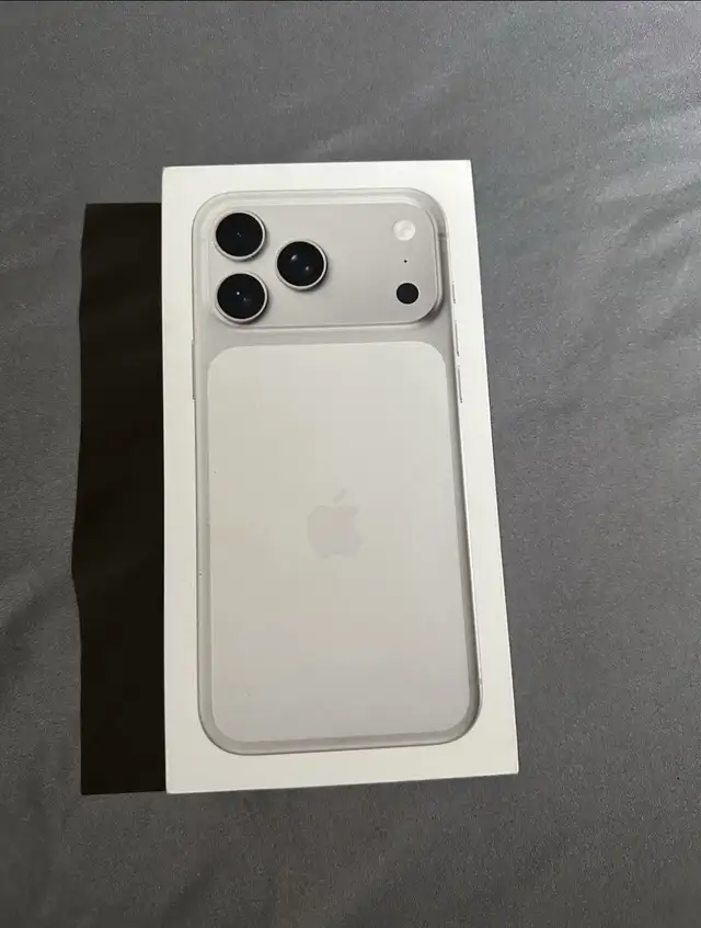iPhone 17 pro max 1TB in Cell Phones in City of Toronto - Image 3