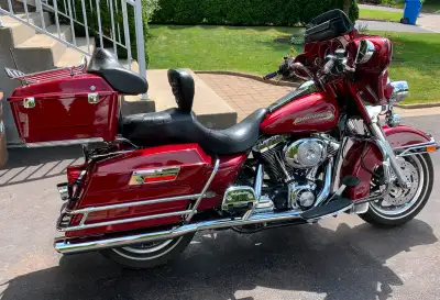 Très belle moto bien entretenue et tout fonctionne. 2 pneus neuf ( 1000km) Moteur stage 1 fait chez...