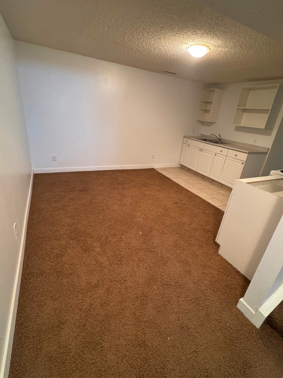 Excellent location basement Available for Rent in Mardale RD NE. 5