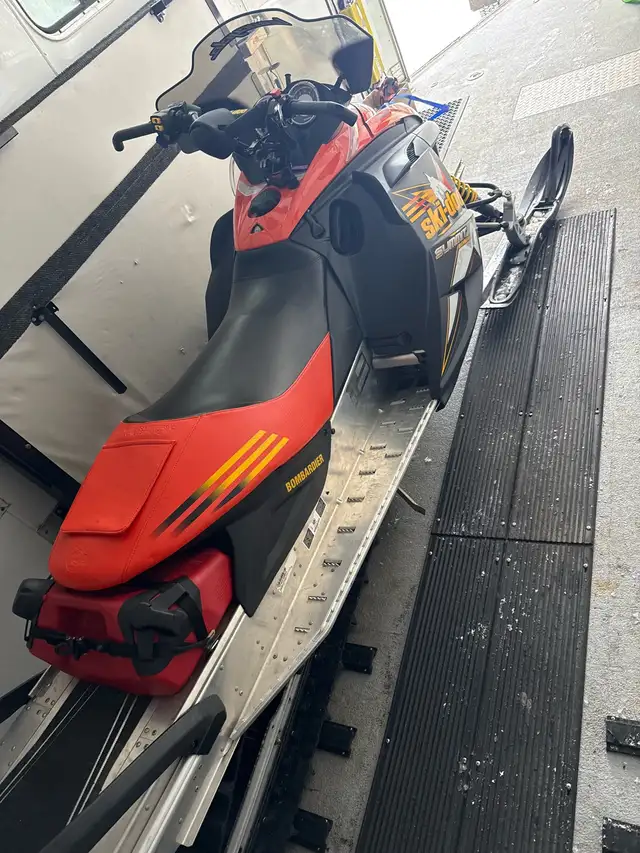 Ski-doo summit 800 (470) original miles in Snowmobiles in St. Albert - Image 3