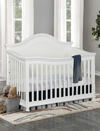 CONCORD BABY WHITE WOOD CRIB  CONVERIBLE 4 IN 1