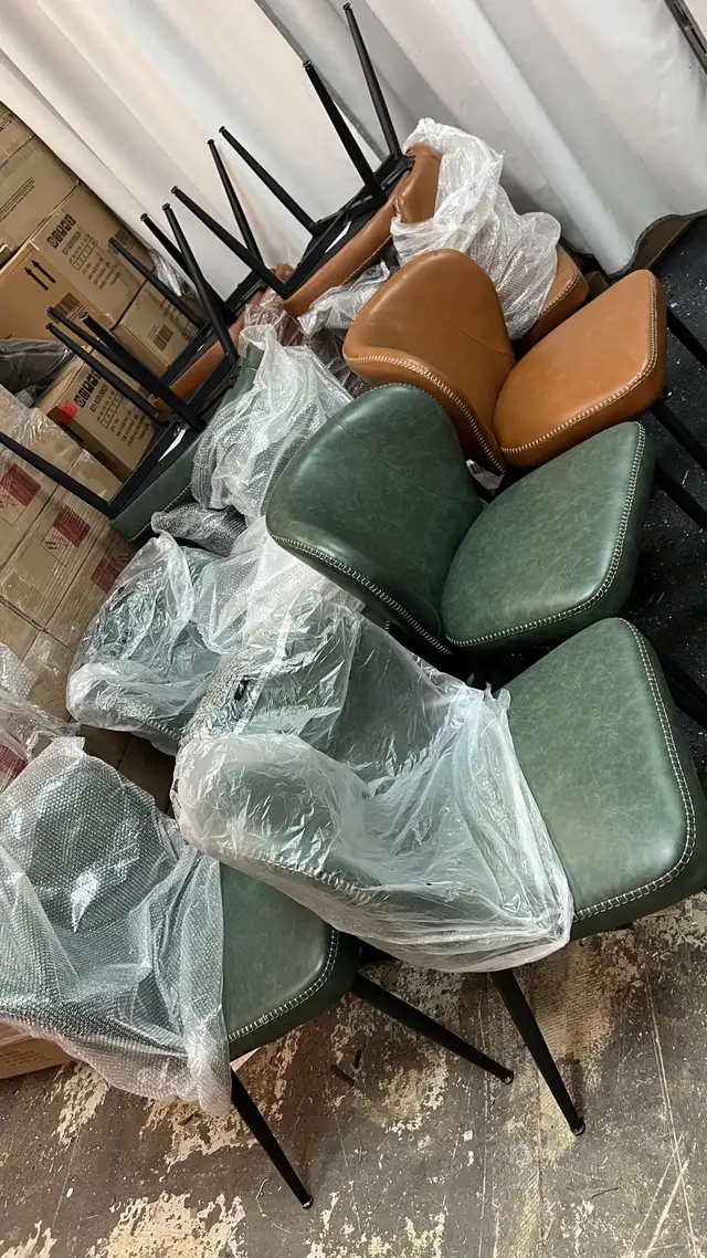 restaurant dining chairs wholesale in Chairs & Recliners in Markham / York Region - Image 6