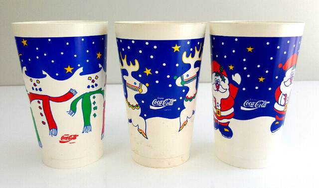 Vintage Coca-Cola McDonald's Blue Christmas Plastic Cups in Arts & Collectibles in City of Toronto - Image 2