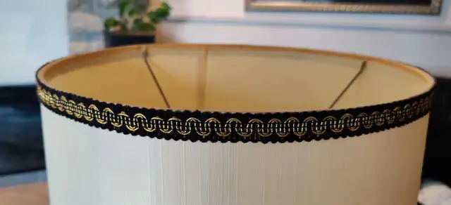 Antique Vintage Table Lamp in Indoor Lighting & Fans in City of Toronto - Image 8