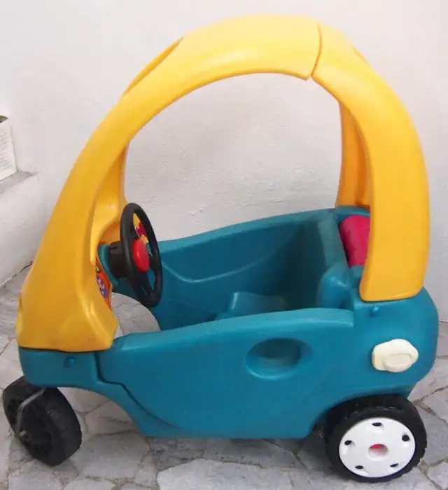 Little Tikes Grand cozy coup green Rare & Barbie Doggie Park Set in Toys & Games in Oshawa / Durham Region - Image 3