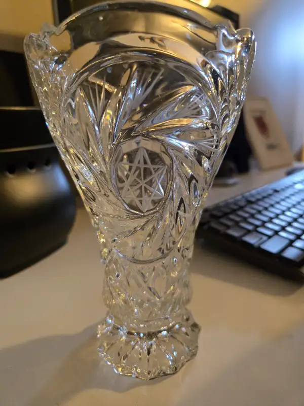 New! Crystal Vases64141833878529122