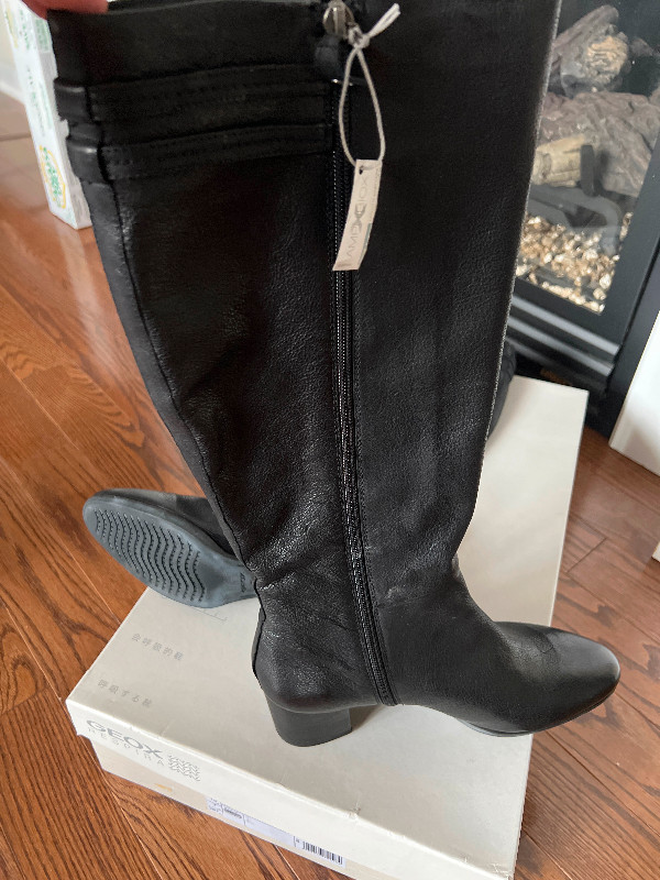 Geox D Mariele high boots - Brand new in Women's - Shoes in Oakville / Halton Region
