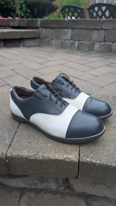 Reebok Trac Golf Shoes - women's size 9.5, View more