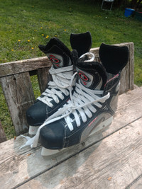 Easton Size 4.5D Hockey Ice Skates, Durable
