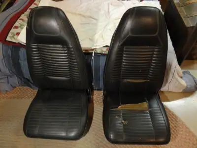 Challenger 1970 High back bucket seats. Foam and springs are good. Plastic backs are nice driver qua...
