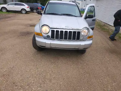 2007 jeep liberty with only 250.000, runs like new, very good on fuel,Fresh fluids in front differen...