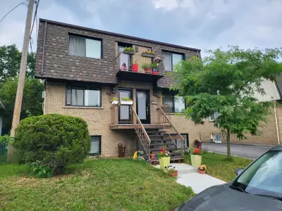 Chambre à louer à Longueuil