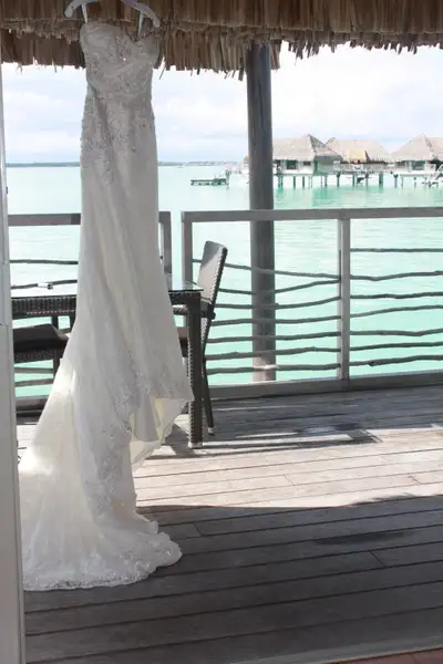 Wedding dress wear once Size 8