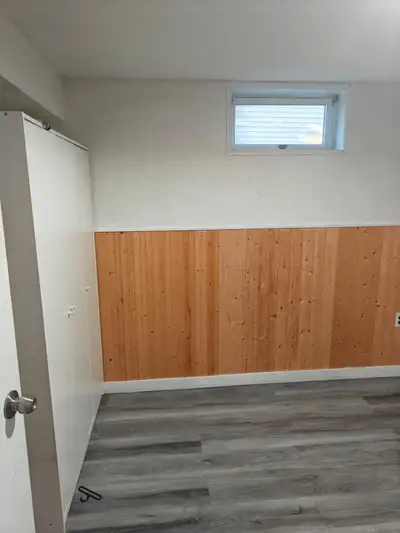 Hi my name is Muhammad and i just recently bought a house in meadowood. I have 2 rooms for rent in m...