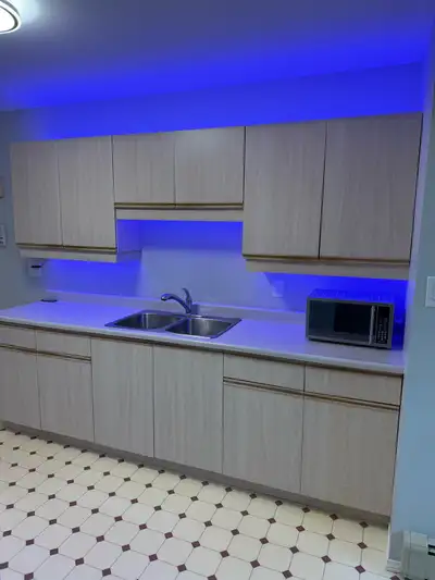 This is a spacious 2 bedroom unit that is ready to move in to. The unit includes a full kitchen, bat...