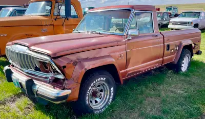 1982 Jeep J10 halfton 4x4 truck has a 360 v8 engine not running with a 4 speed manual transmission 3...