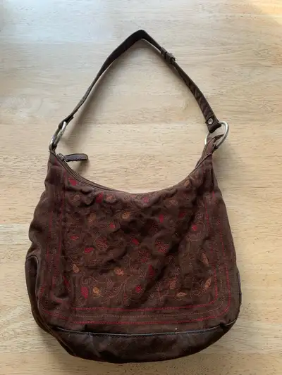 Sacoche à l’épaule vintage suède, View more