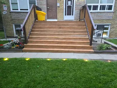 Very private shared living. Nice room, private roommates, quiet environment. Like having your own li...