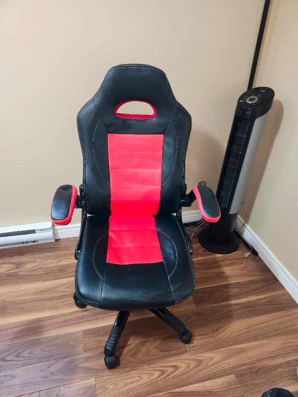 Gaming Chair in Chairs & Recliners in St. John's