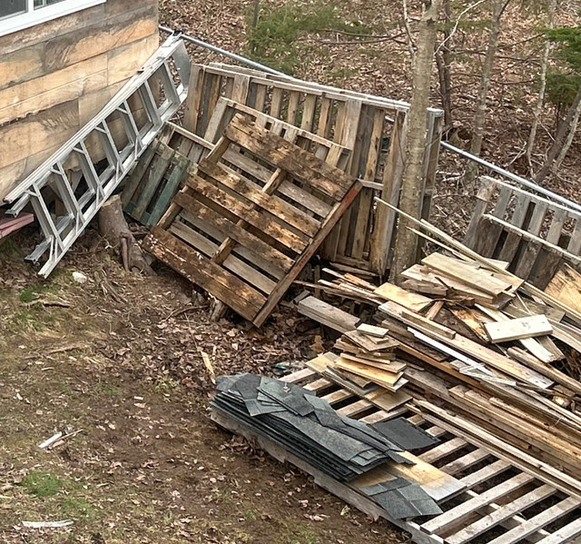 Free pallets and kindling in Free Stuff in Dartmouth