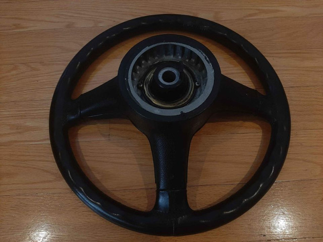 Volant OEM BMW M Technic 1 Steering Wheel dans Autres pièces et accessoires  à Laval/Rive Nord - Image 4