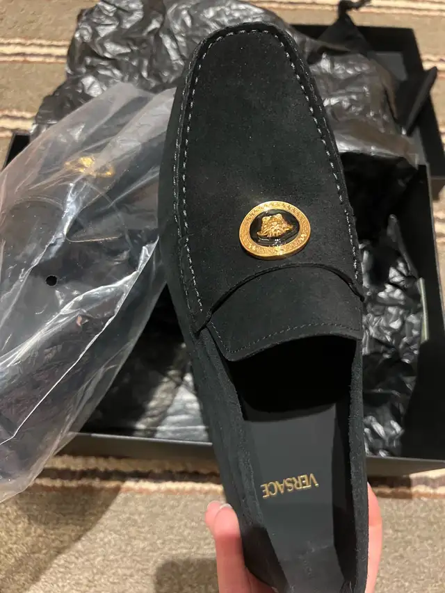 Versace Men Suede Black Shoes in Men's in City of Toronto - Image 3