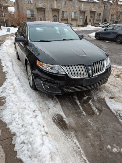 2011 LINCOLN MKS 3.7L AWD  IN EXCELLENT CONDITION