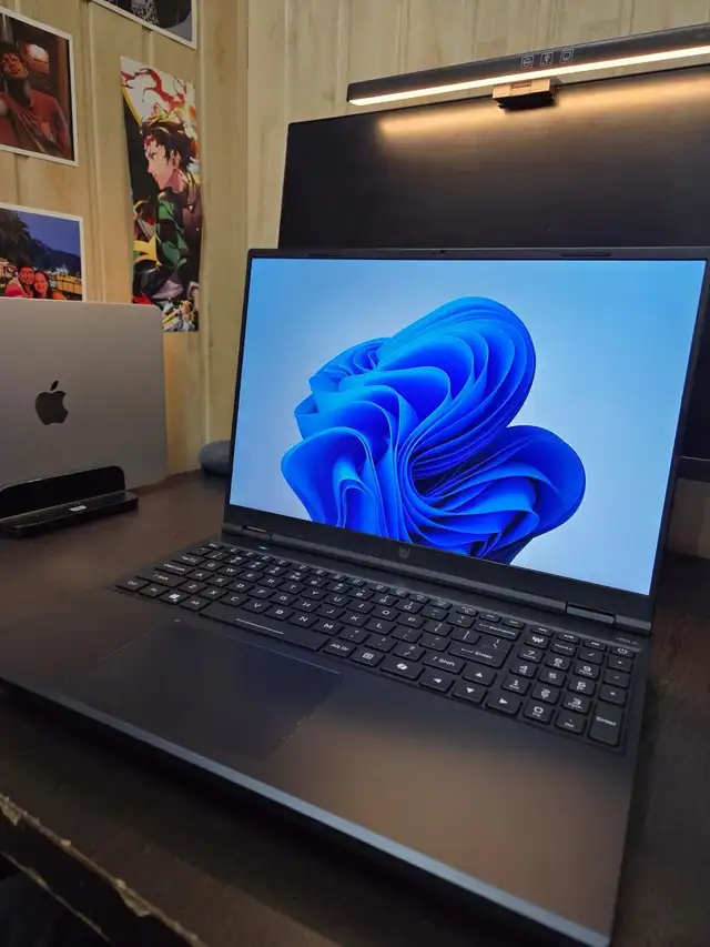Gaming Laptop Acer Helios 16 (i9 CPU 4060 Graphics Card) in Desktop Computers in Edmonton - Image 3