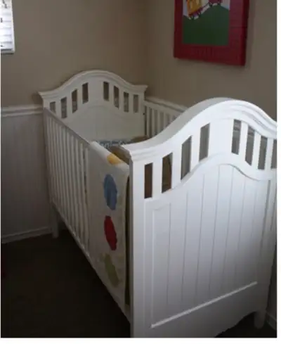 Crib beautiful white solid wood, View more