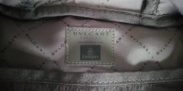 Emirat Business Class Toiletry Bags Signed by Bulgary in Other in Drummondville - Image 11