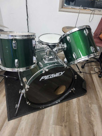 Drum kit by Peavey