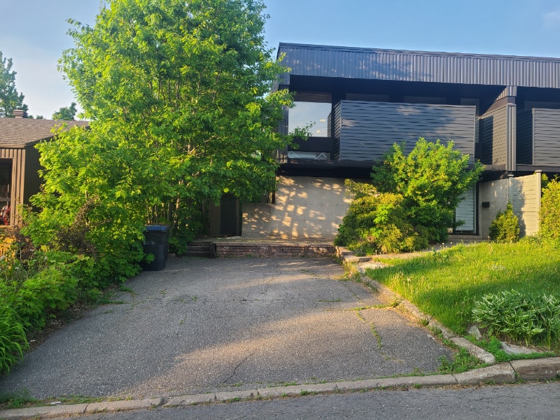 Maison jumelé 4 chambres et 2 salles de bains à louer Locations