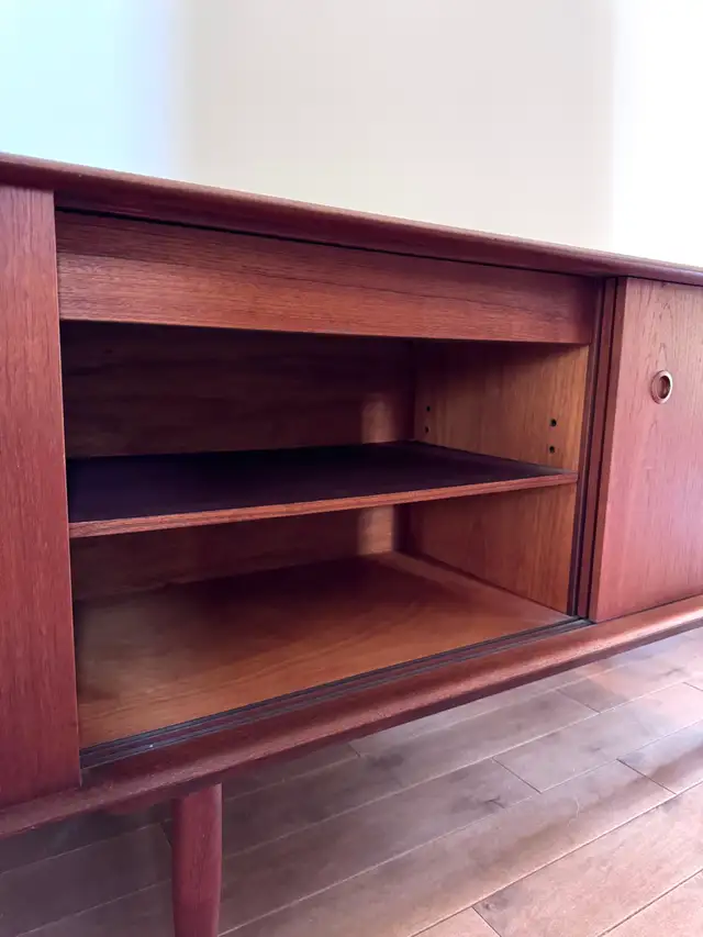 Mid Century Modern Teak Sideboard – Scandinavian Danish Style in Hutches & Display Cabinets in City of Toronto - Image 7