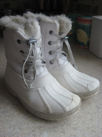Ladies quality winter boots