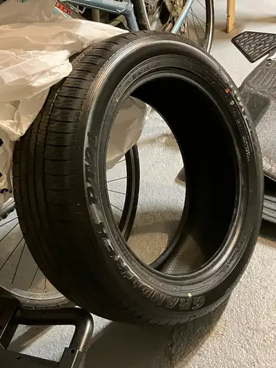 DUNLOP GRANDTREK PT21--WITH ONLY 50km ** 235/55/19 ALL SEASON-TOURING TIRE "V" RATED-SET OF 4 ! -SEE...
